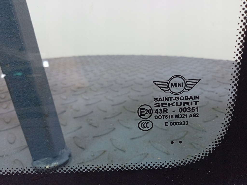фото №3, Mini clubman r55 скло кузовна задня права