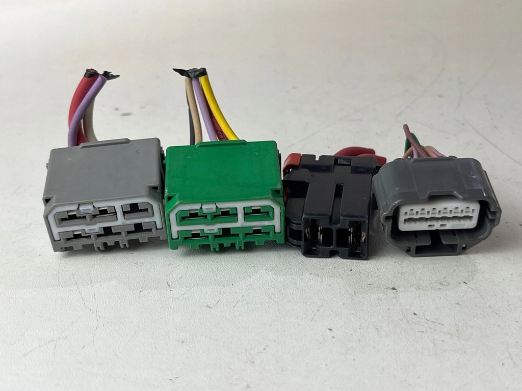 фото №5, Разъёмы штекер колодка коробка предохранителей usm 2010 renault kangoo iii