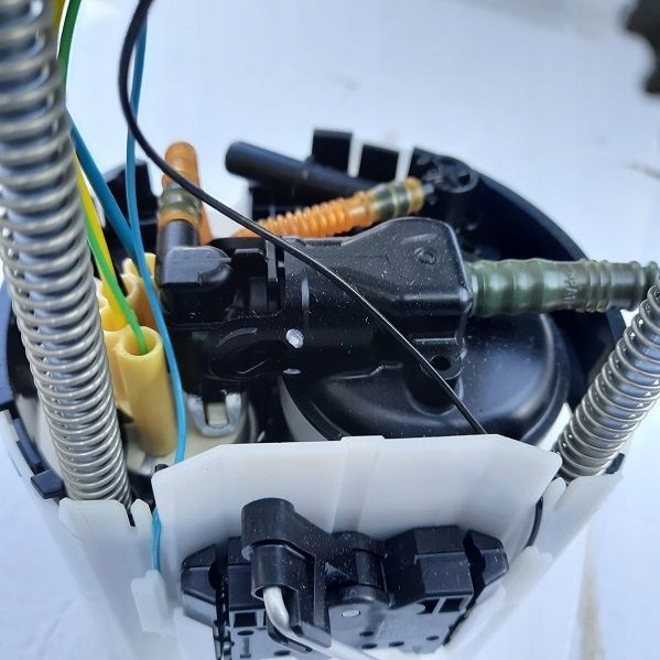 Насос датчик поплавок топлива stinger 2.0 t-gdi с Разборки