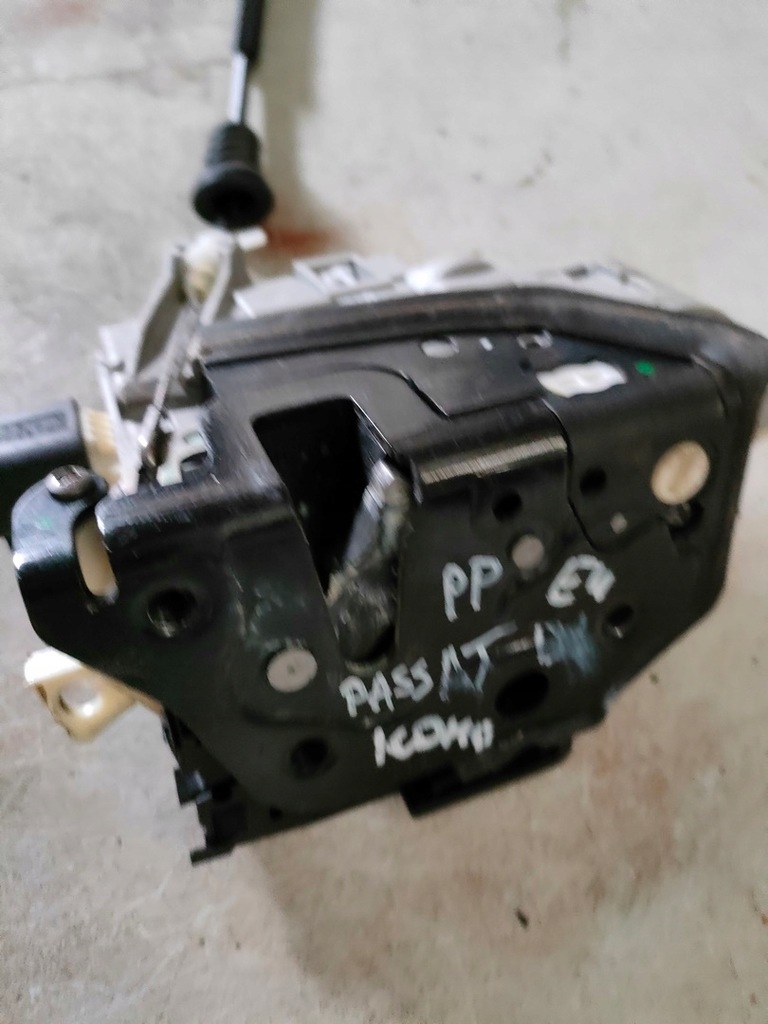 фото №4, Vw passat b7 kombi замок дверь правый перед eu