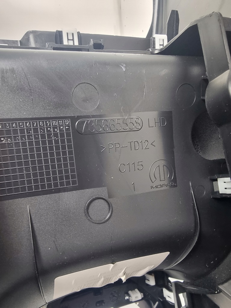 фото №10, Подлокотник туннель средний jeep renegade