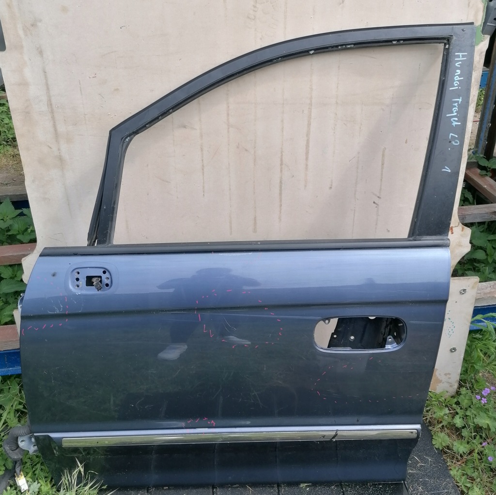 фото №1, Hyundai trajet 99r- дверь левый перед левая передние