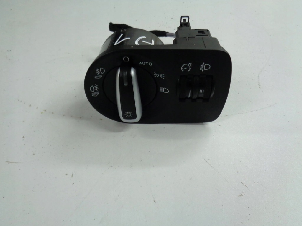 фото №1, Audi a1 8x переключатель света 10-18r