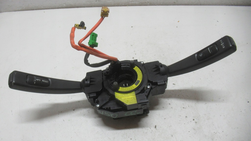 фото №1, Volvo v50 06r перемикач комбінований стрічка p30772253