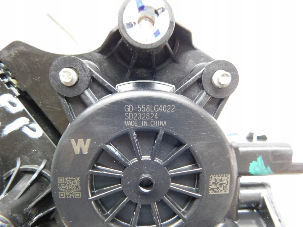 фото №11, Подъемник стекло правый перед 10233936 - mg zs suv 2022r 17-24 eu