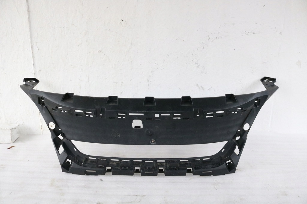 фото №1, Peugeot 3008 5008 решётка радиатора решётка радиатора 9815317777 .