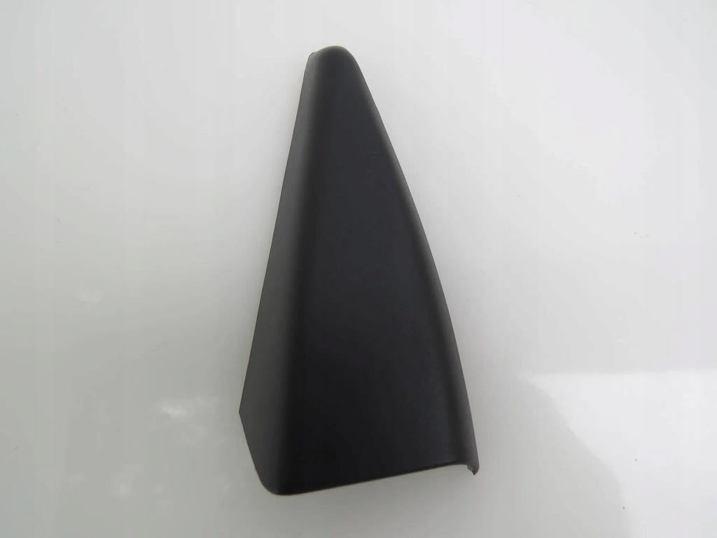 фото №1, Защита заглушка треугольник дверь правый задняя задняя 1287660 volvo v40 ii