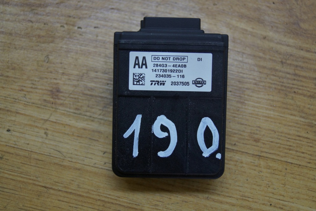 фото №1, Nissan qashqai ii камера асистент поперечина 284g3-4ea0b