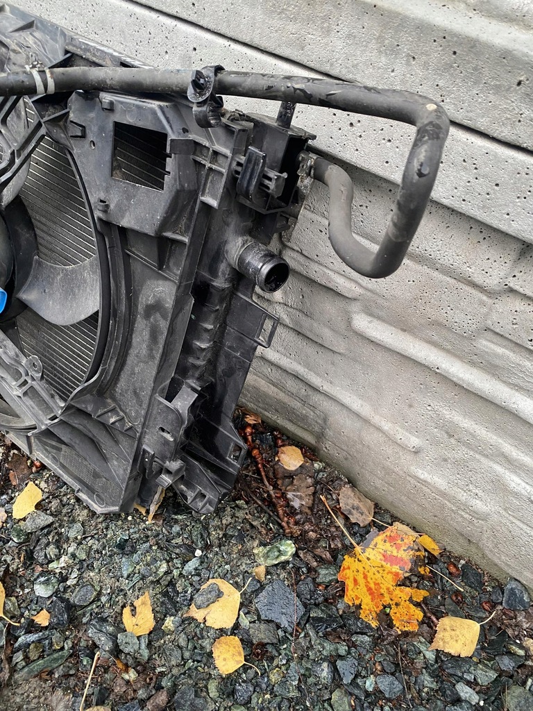 фото №10, Renault twingo iii 1.0 радиатор вентилятор