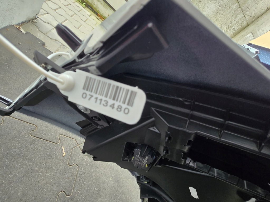 фото №11, Бампер перед передний bmw ix i20 a96