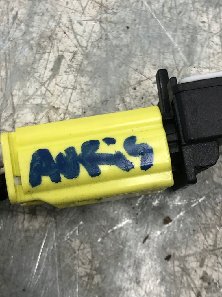 фото №5, Датчик удара toyota auris i 89831-02080