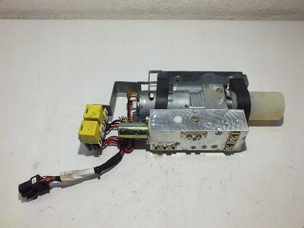 фото №5, Mercedes slk r171 насос дах a1718000030