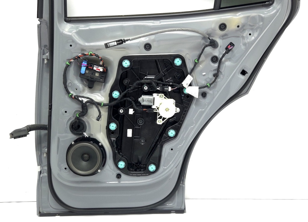 фото №13, Дверь правый правое задняя vw id4 id 4 11a833056 la7c