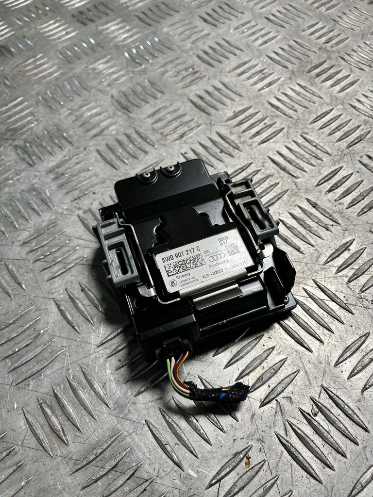 фото №1, Камера ассистент поперечина перед audi a4 b9 15- 8w0907217c