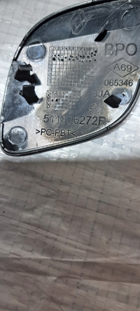 фото №3, Renault clio v заглушка фаркоп бампер перед 511806272r