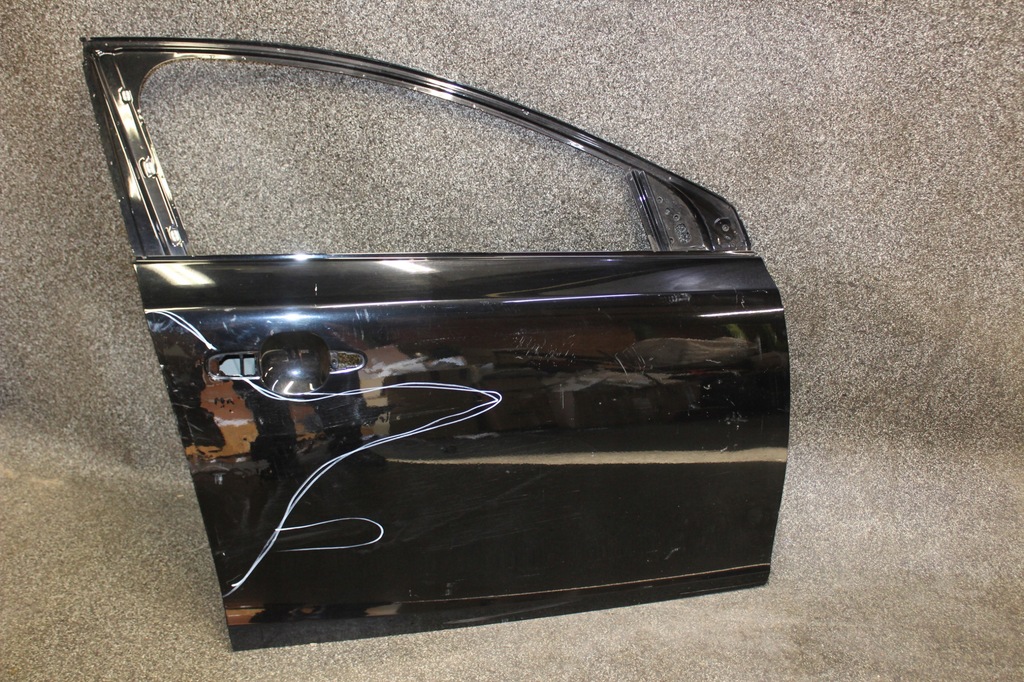 фото №1, Volvo v40 ii 12-19 двері праве перед перед