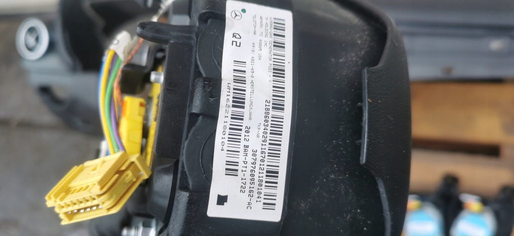 фото №10, Mercedes w246 панель приладів приладова панель консоль панель приладів комплект оригінал