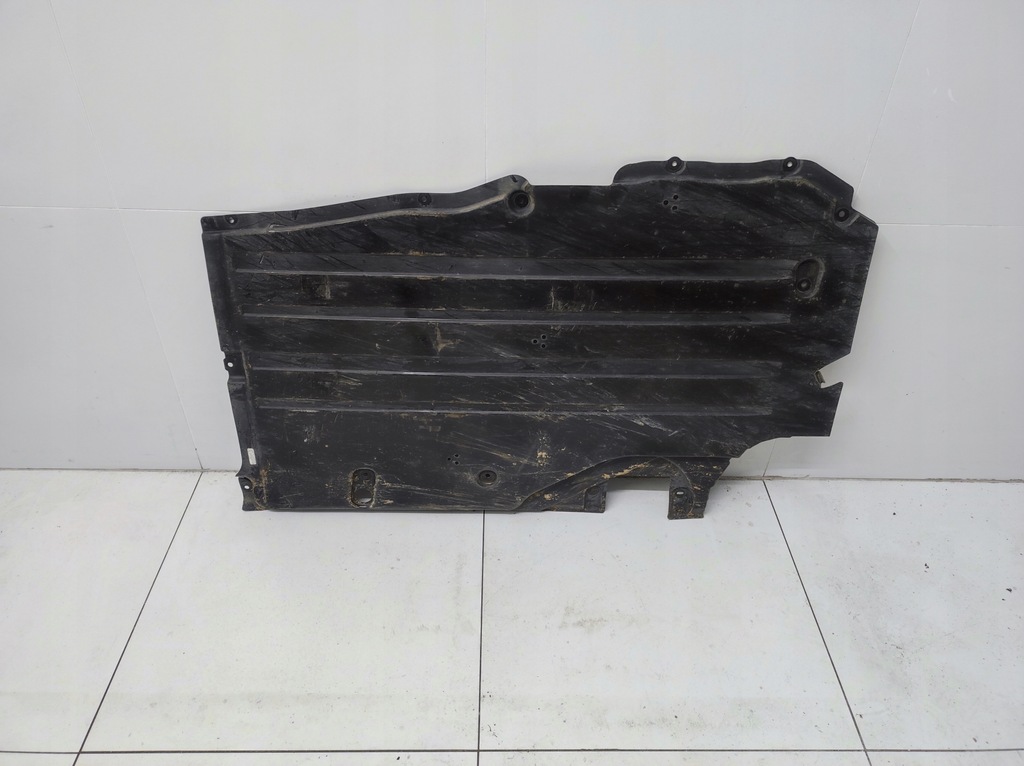 фото №1, Захист плита підвіска права bmw xm g09