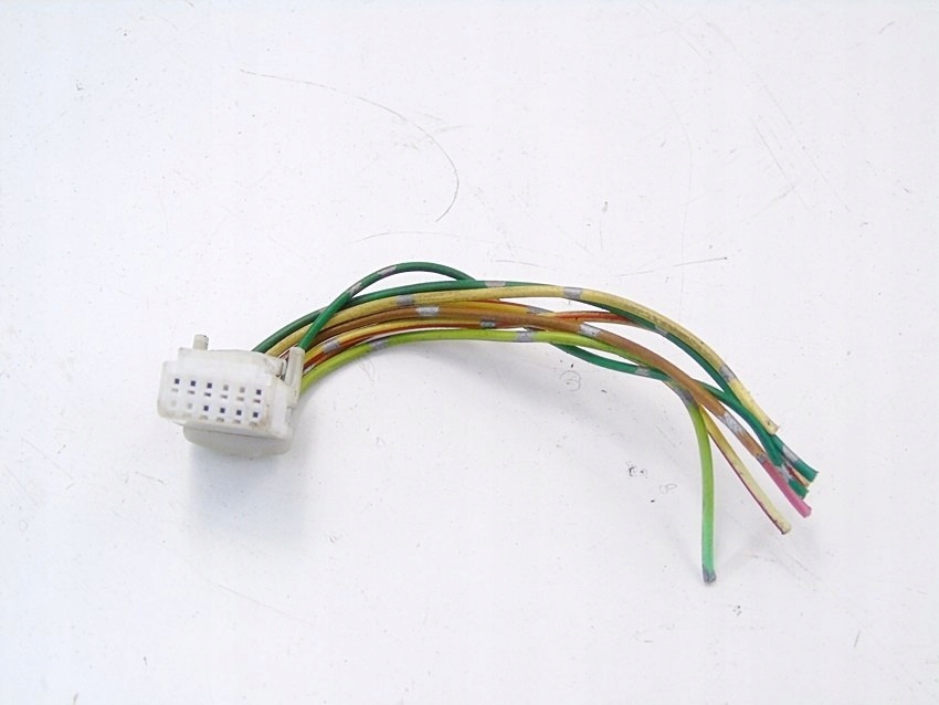 фото №1, Штекер колодка toyota avensis t25 corolla yaris verso rav 4 celica