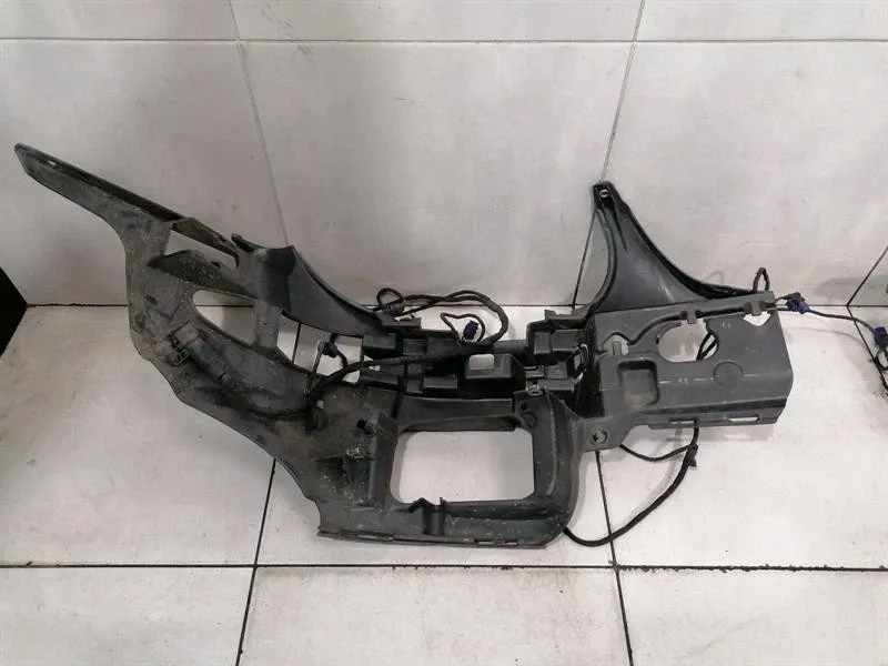 Кронштейн бампера передней  mercedes sl r230 a2308850365 рама бампера prz Недорого