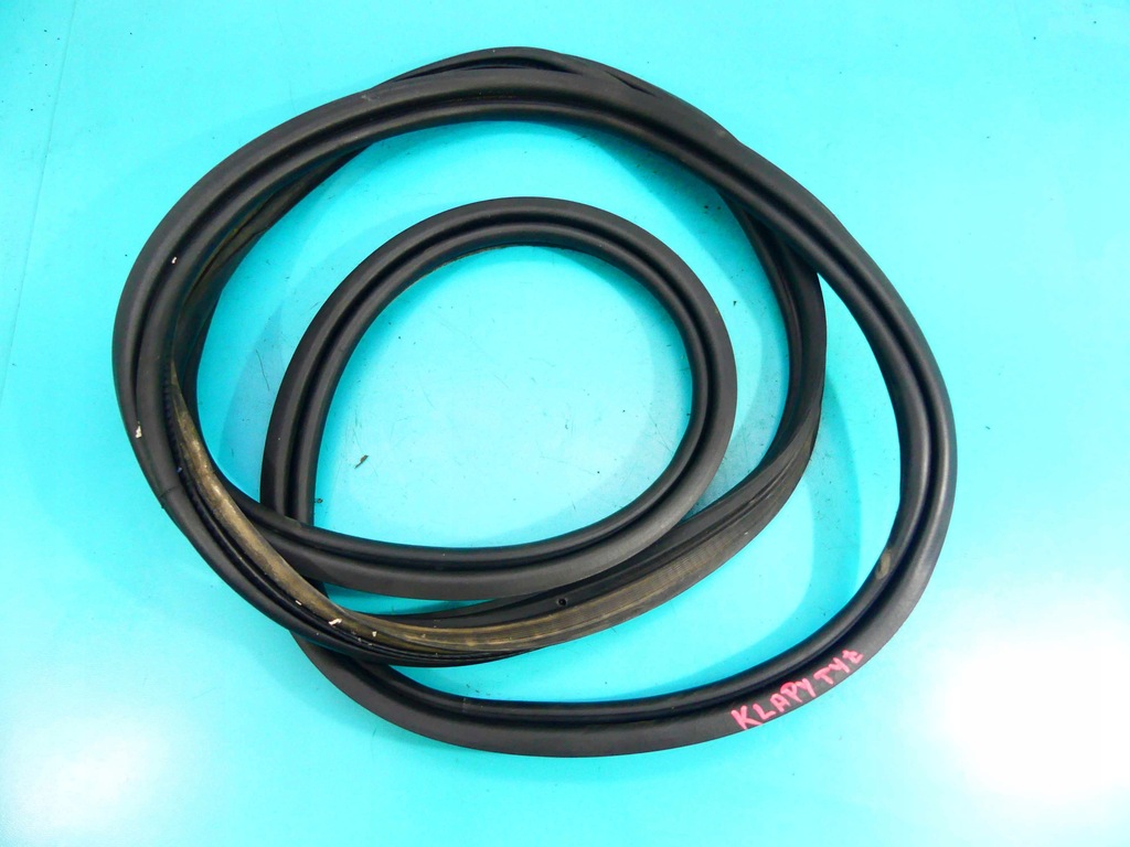 фото №1, Прокладка крышки задняя багажника jeep renegade