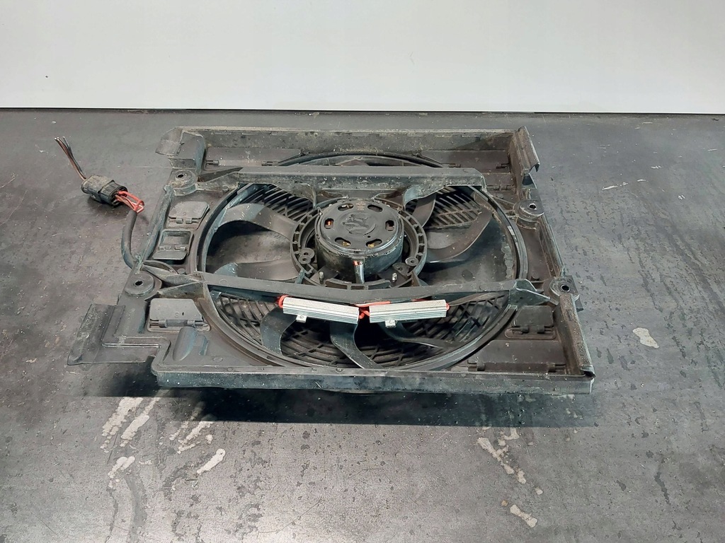 фото №8, Электрический вентилятор радиатора кондиционера bmw 5 e39 4pin przedlift