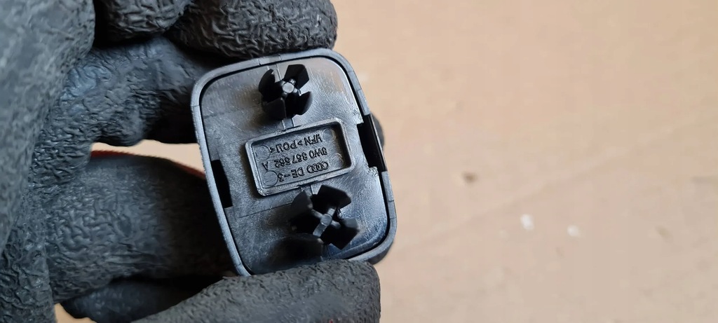 фото №6, S3 8y a3 кронштейн кронштейн козырёк sline 8w0857562a sline a4 b9 8w a5 q5