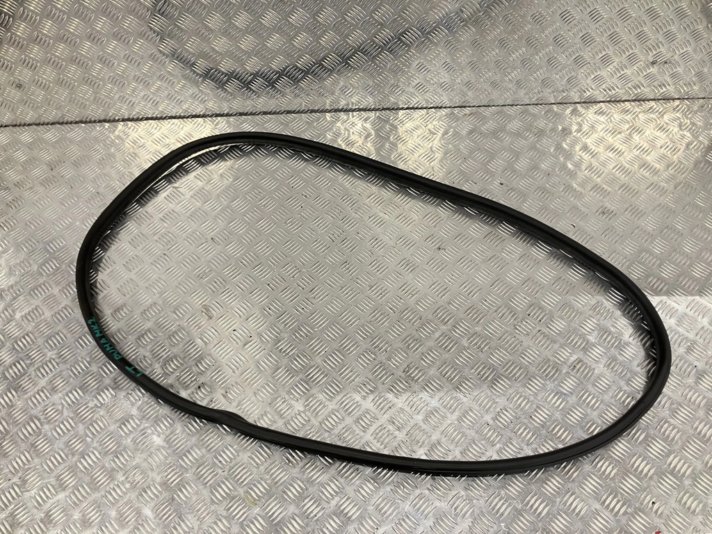 фото №1, Прокладка кузовная дверь перед puma ii mk2 19-