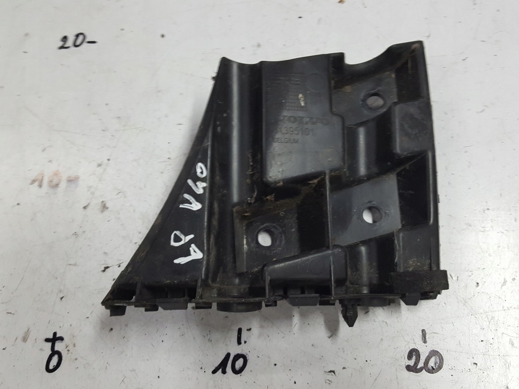 фото №1, Volvo v40 2 ii 12-16r направляющая бампера левый перед