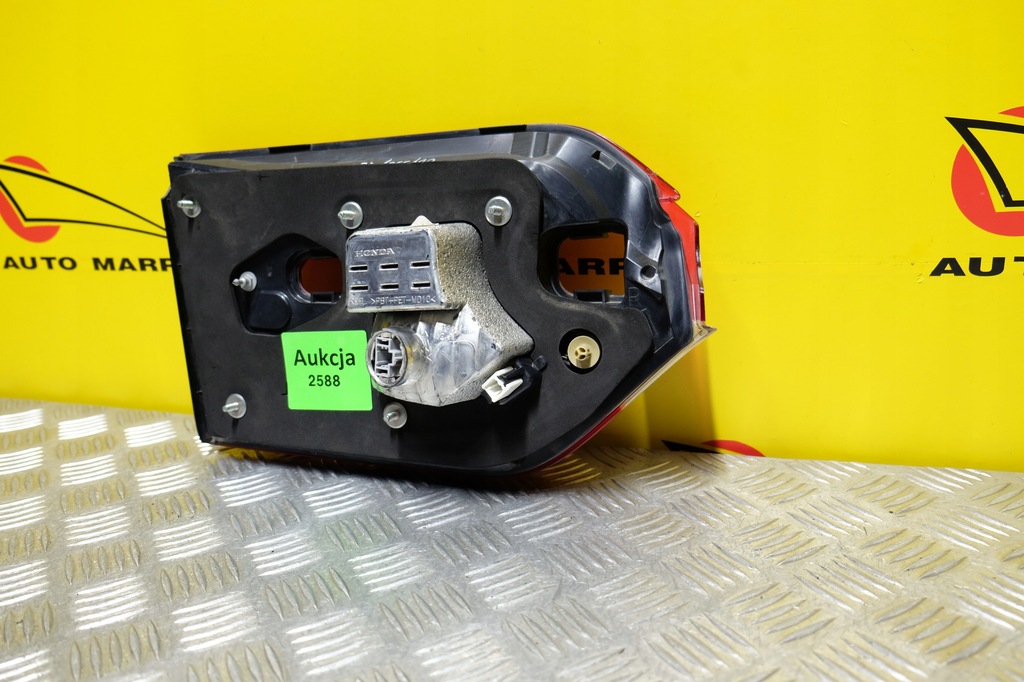 фото №13, Honda odyssey 2018- лампа задняя правая usa