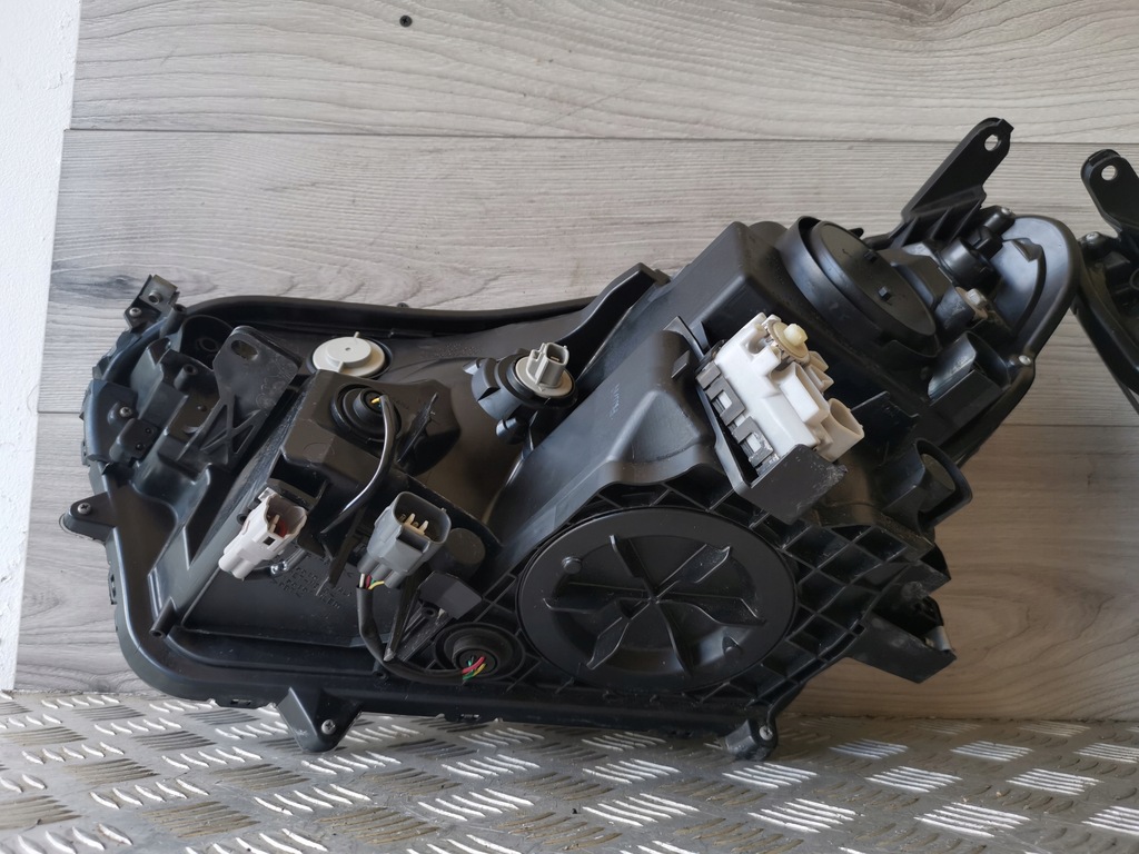 фото №11, Toyota rav4 iv lift led лампы перед передние полный левая правая europa