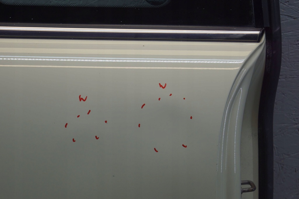 Дверь правый  задняя mini cooper r55 d1649 Цена