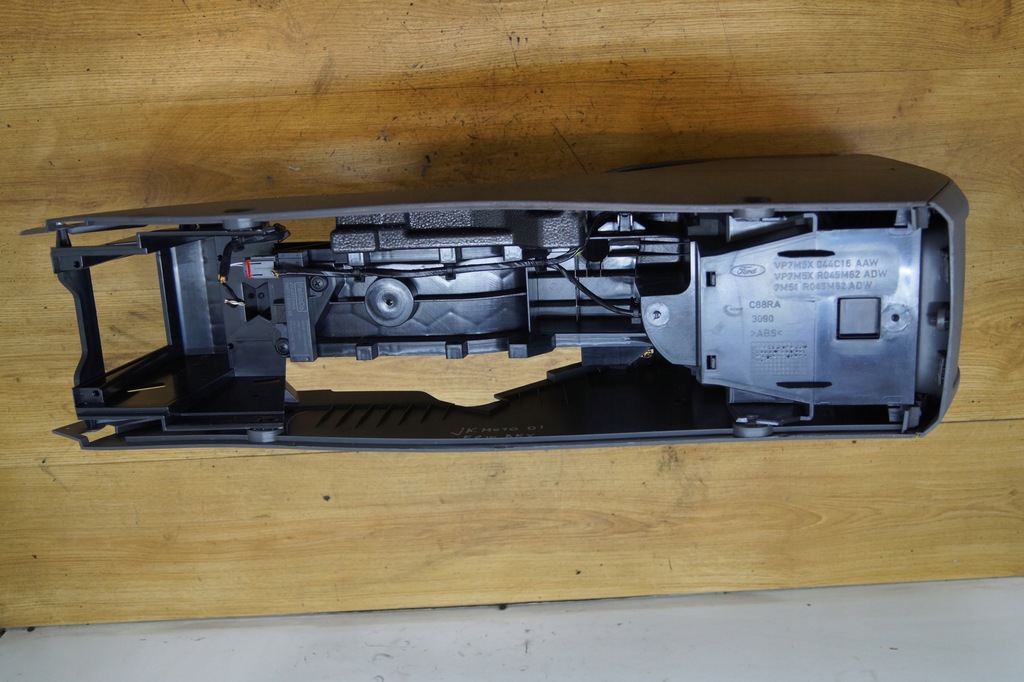 фото №5, Туннель средний подлокотник ford kuga mk1