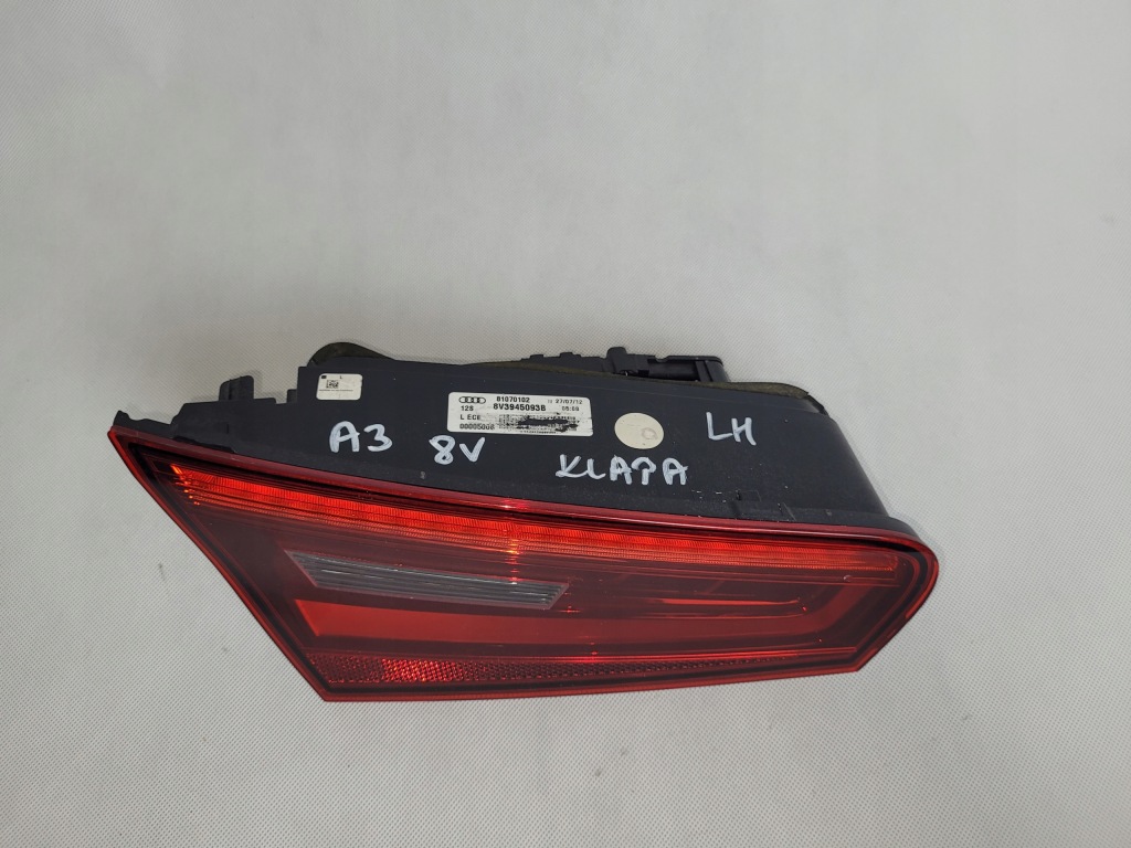 фото №3, Audi a3 8v кришка багажника лампа задня задня lh led
