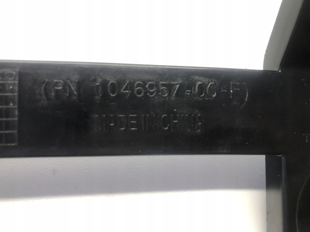 Купити Tesla x напрямна кронштейн лампи правий 1046959-00-f