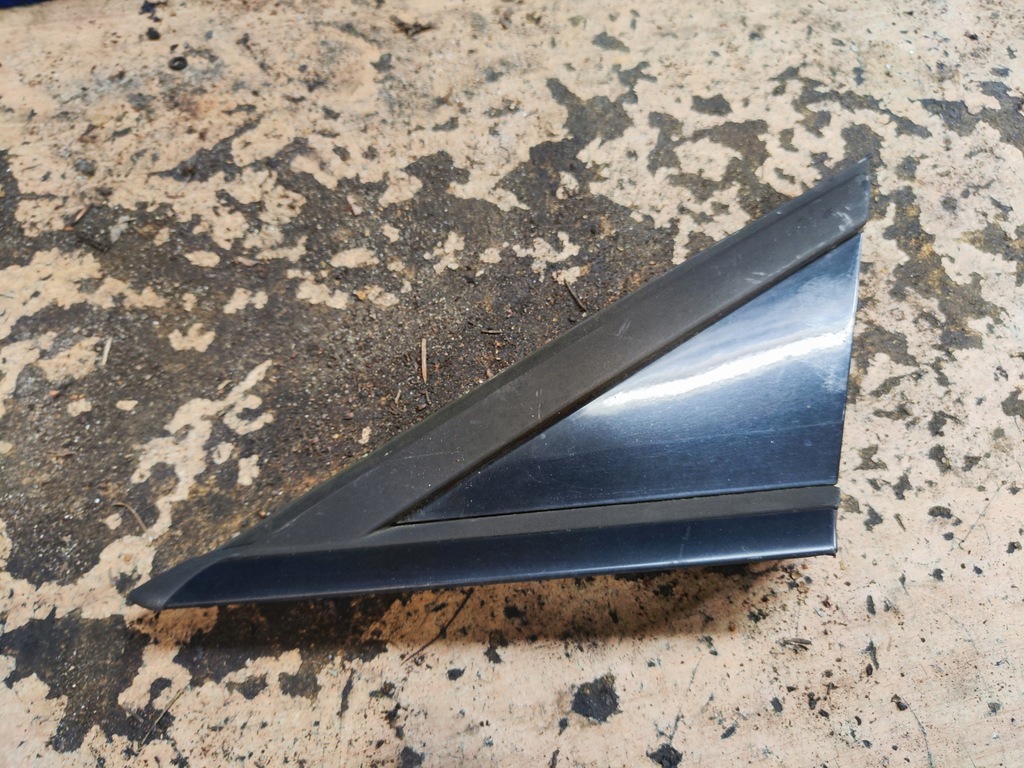 фото №1, Peugeot 5008 i заглушка треугольник w крыло левый