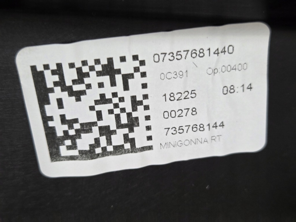 Молдинг накладка порог порог правая jeep avenger новая оригинал 735730063 с Разборки