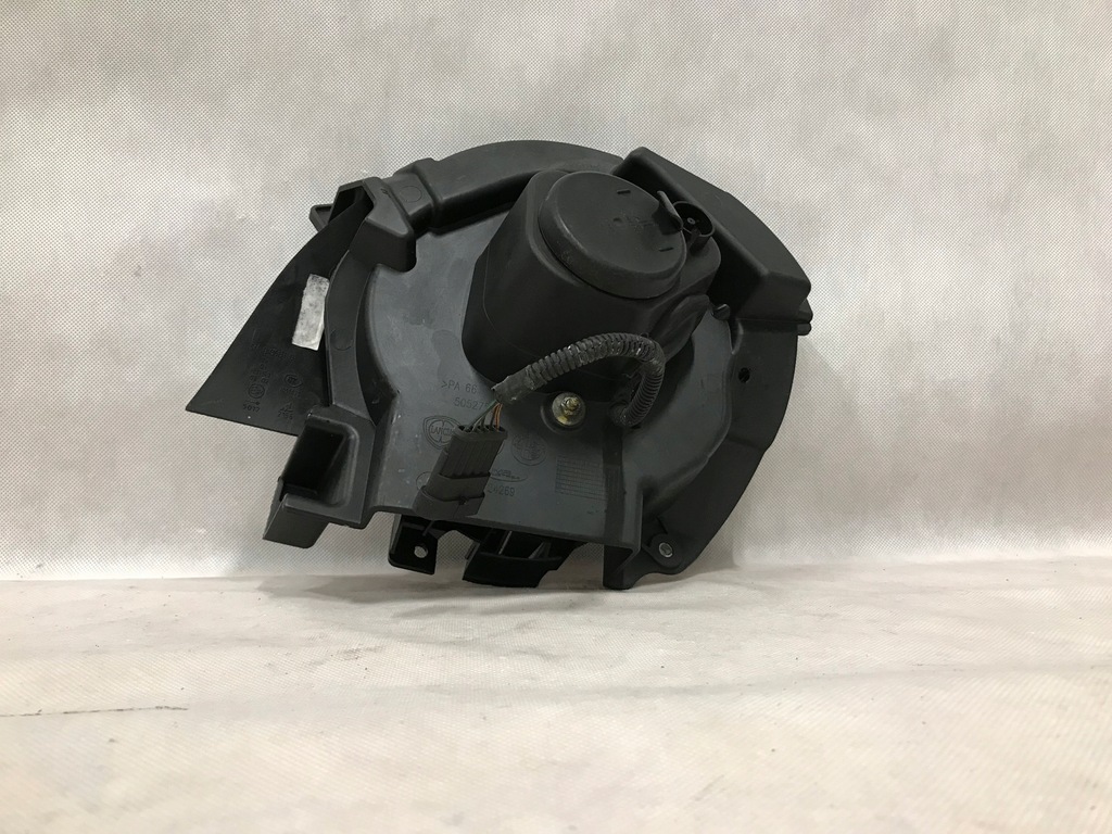 фото №3, Alfa romeo 4c лампа задняя левая led usa