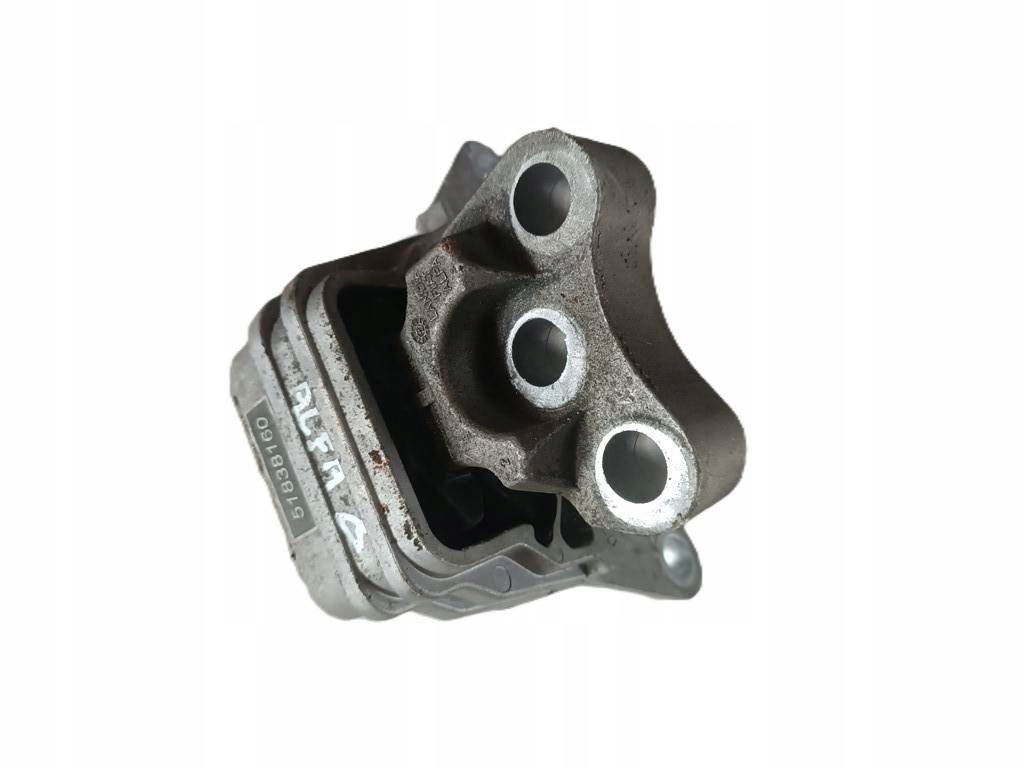 фото №1, Alfa romeo giulietta 2013 1,75 подушка двигуна