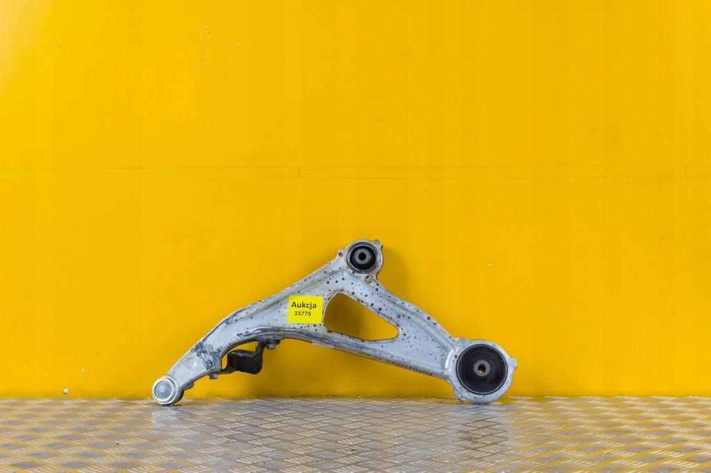 фото №1, Nissan pathfinder r52 2013- важіль перед правий