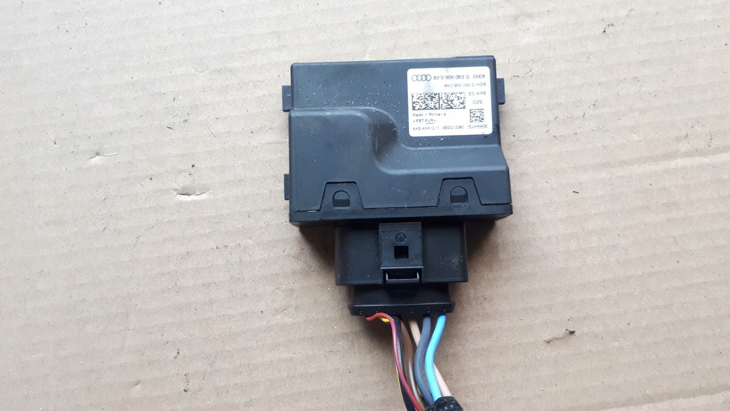 фото №1, A4 b9 8w модуль насоса пального 2.0 tfsi 8w0906093g