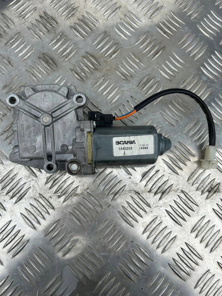 фото №1, Моторчик привод подъёма стекло правый scania r