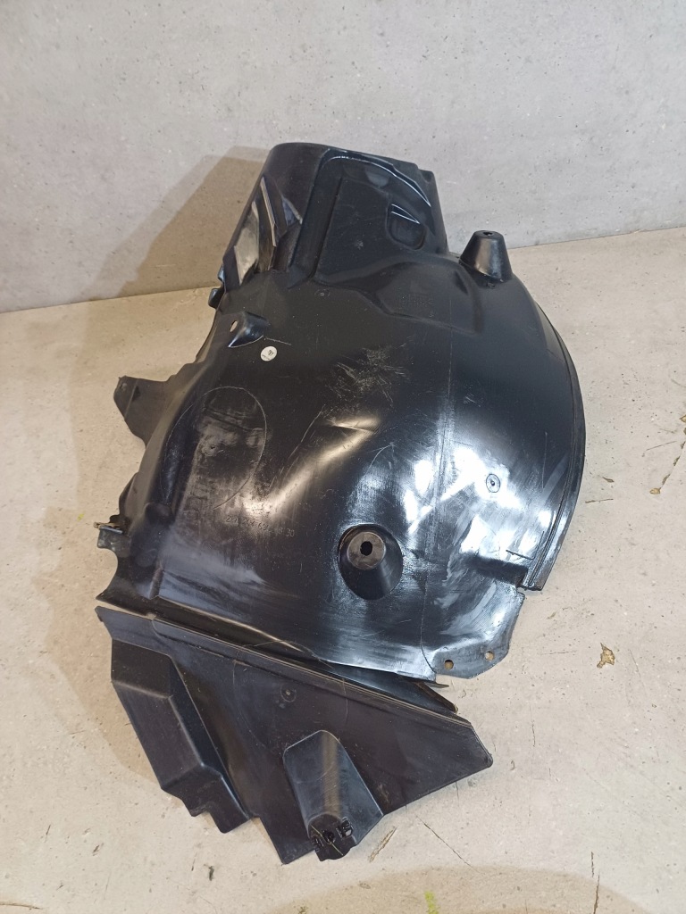 фото №1, Подкрылок правое перед mercedes w204 lift nr. a2046984030