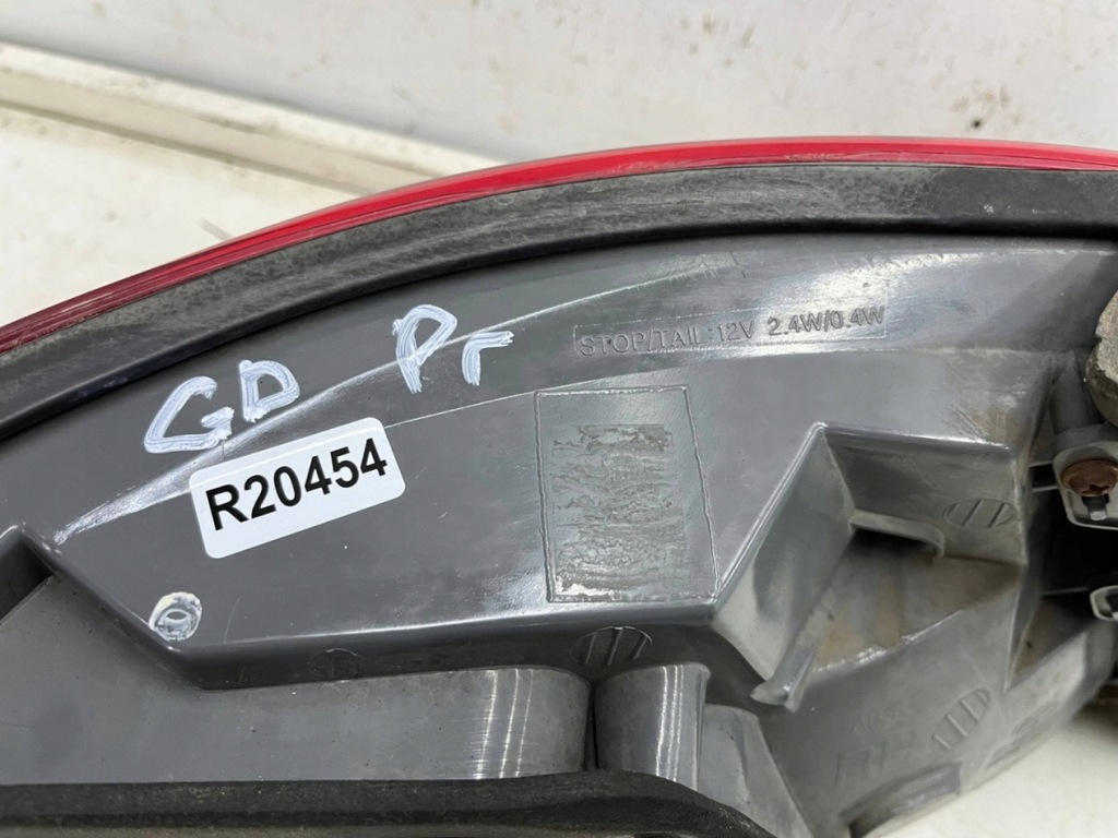 фото №15, Лампа hyundai grandeur iv 05-10r. правая задняя led w крыло оригинальная eu