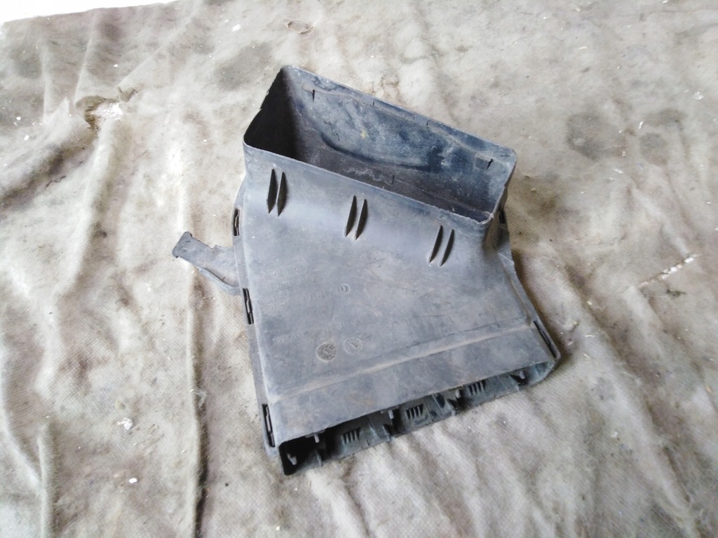 фото №3, Audi a4 b7 2,0 tdi шланг труба повітрозабірник повітря