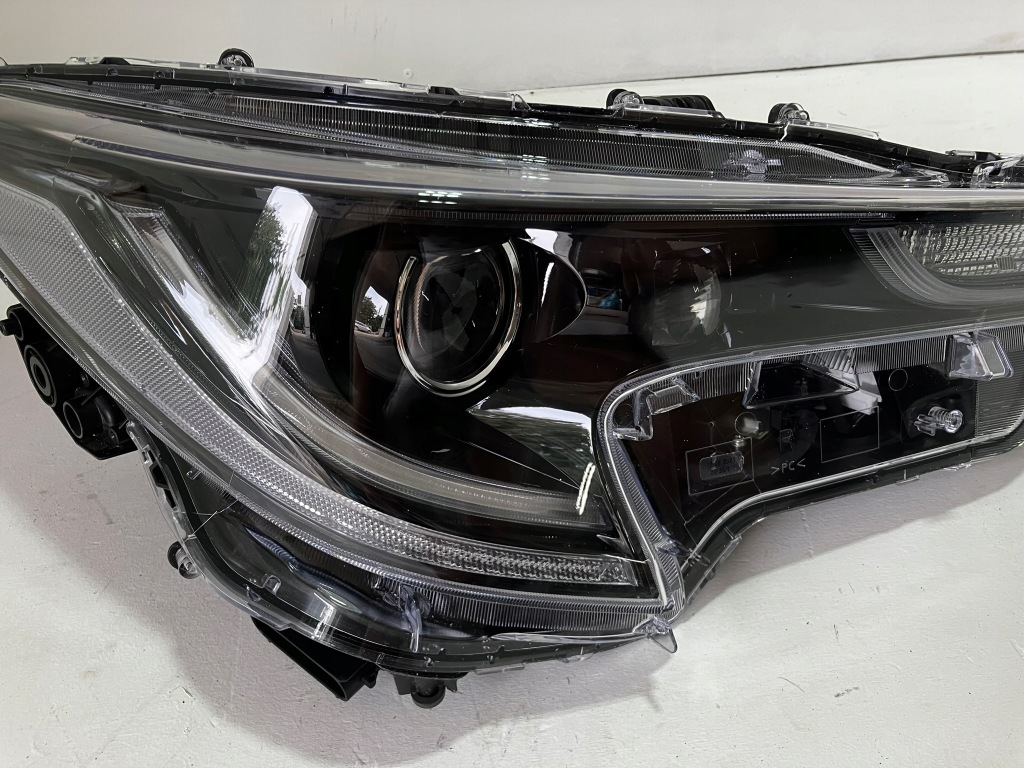 фото №5, Corolla e21 лампа правая перед комплектная full led