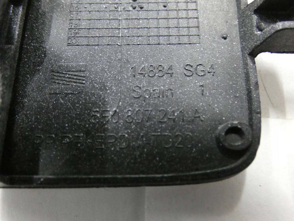 фото №8, Заглушка бампера передний, защита фаркоп буксировочный audi a-6 c7