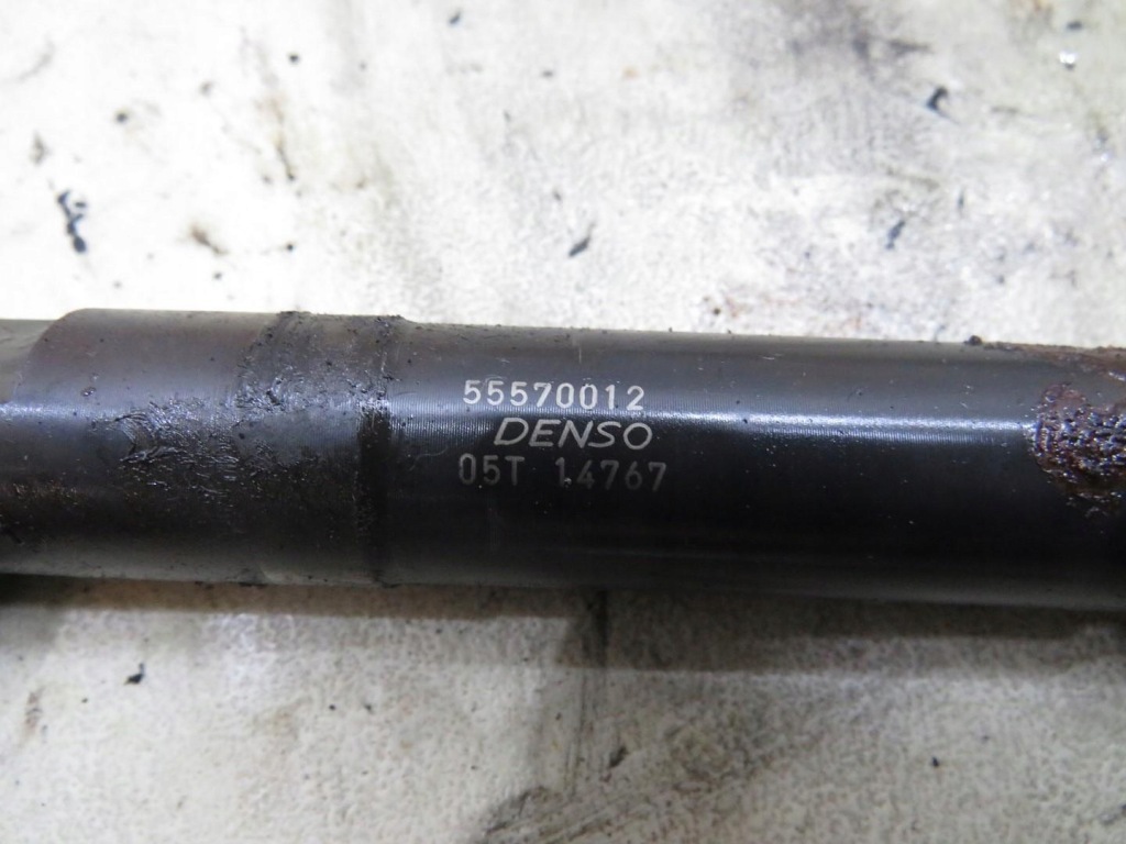 Інжектор форсунки zafira c 1.6 cdti 55570012 Ціна