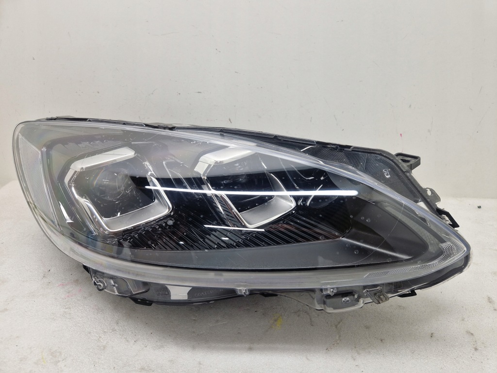 Купити Фара перед передня правий праві ford kuga mk3 full led lv4b-13e016-an