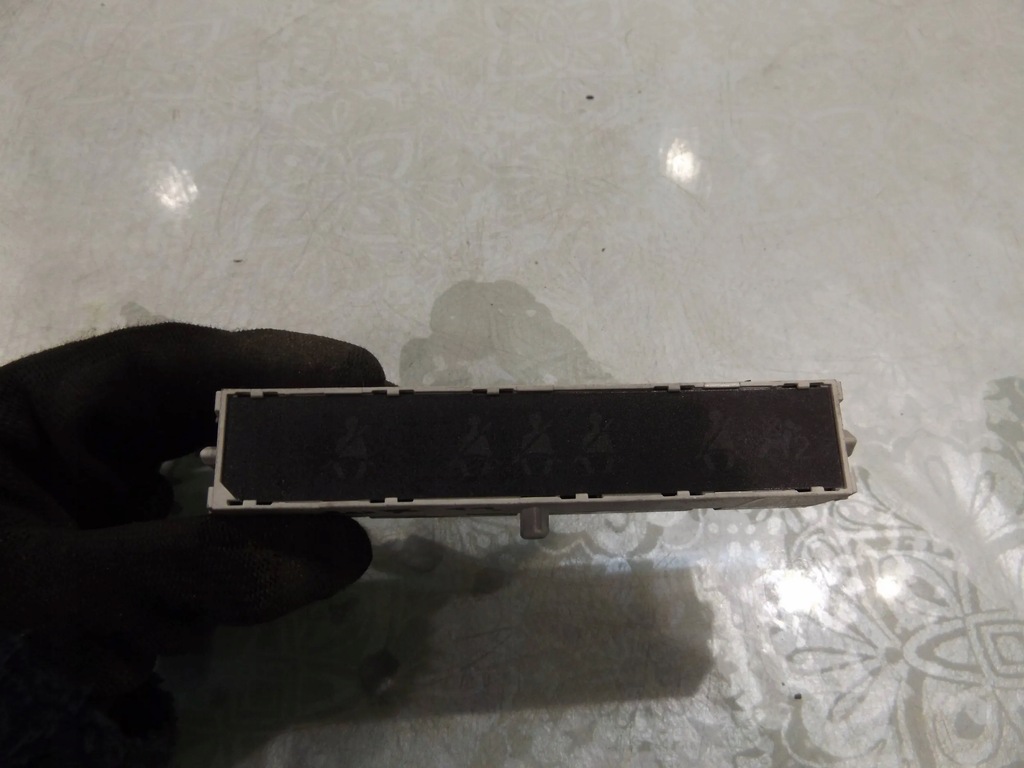 фото №1, 207 дисплей ремней